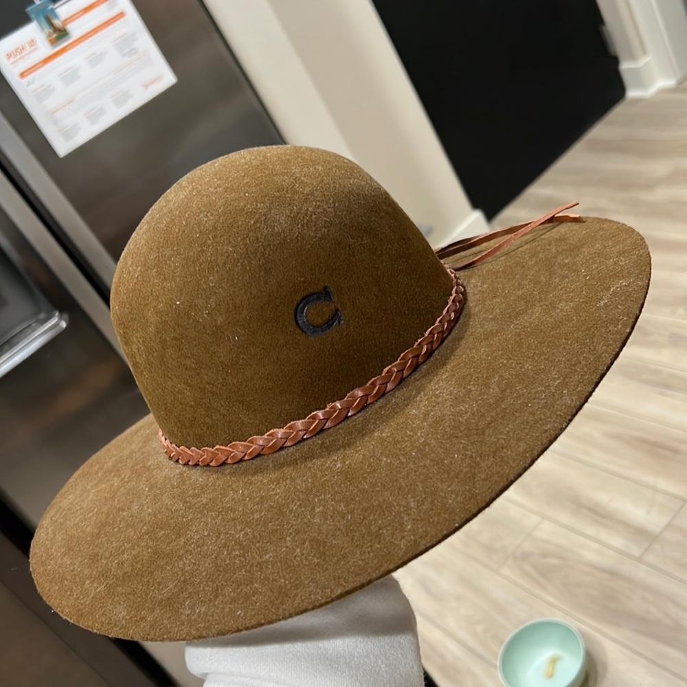 Charlie 1 Horse Hat